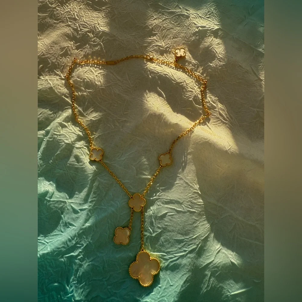 Alhambra style Clover Necklace